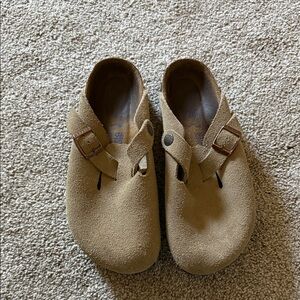 Birkenstock Tan clogs